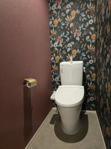 南国市甘枝　中古戸建てのトイレ