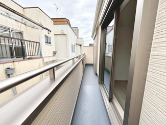 【バルコニー】 | 黒山　新築分譲地　全３区画 | お洗濯にも便利なバルコニー付き