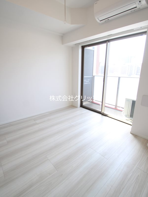 クラリッサ大通り公園の洋室