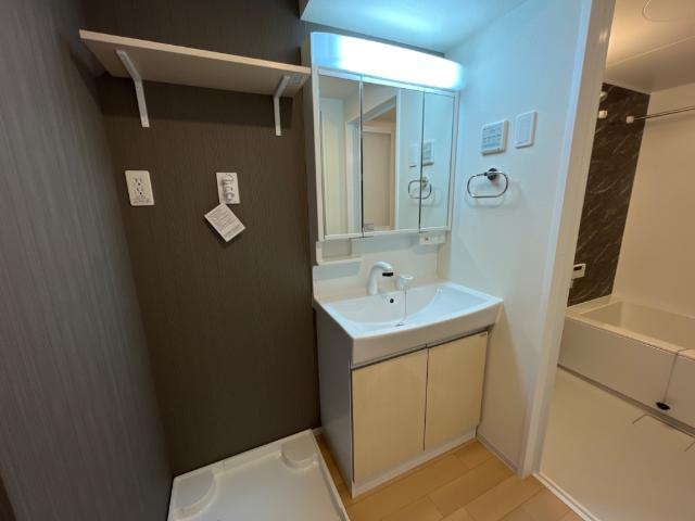 ラベンダーの洗面所|洗面