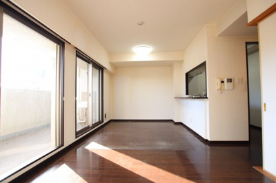 【居間・リビング】 | ルナコート富田林