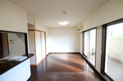 【居間・リビング】 | ルナコート富田林