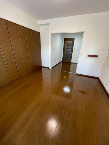 久留米市津福本町の賃貸マンションの洋室