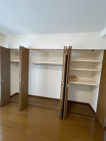 久留米市津福本町の賃貸マンションの収納