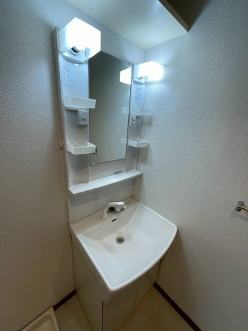 久留米市津福本町の賃貸マンションの洗面所