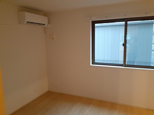 コスモブレッサの洋室