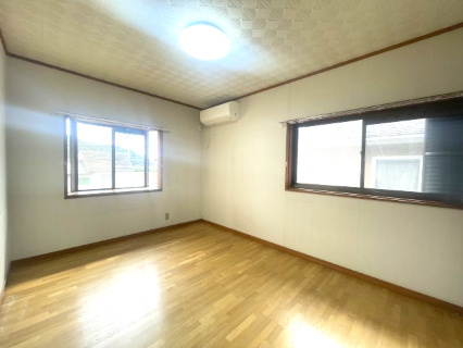 近江八幡市北津田町中古戸建の洋室|2階6.5帖洋室