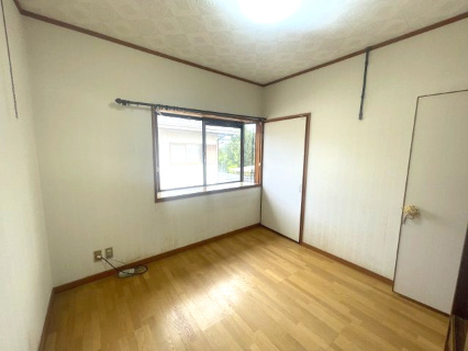 近江八幡市北津田町中古戸建の洋室|2階5帖洋室