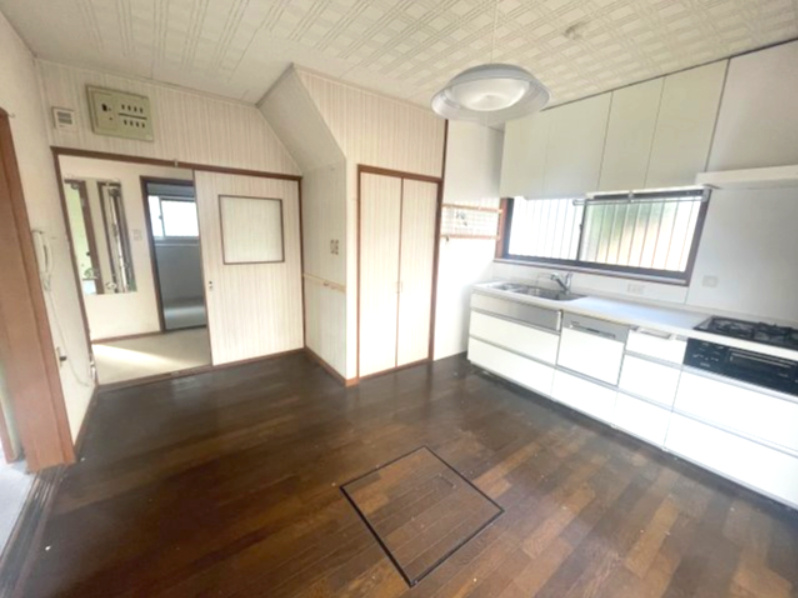 近江八幡市北津田町中古戸建のダイニング