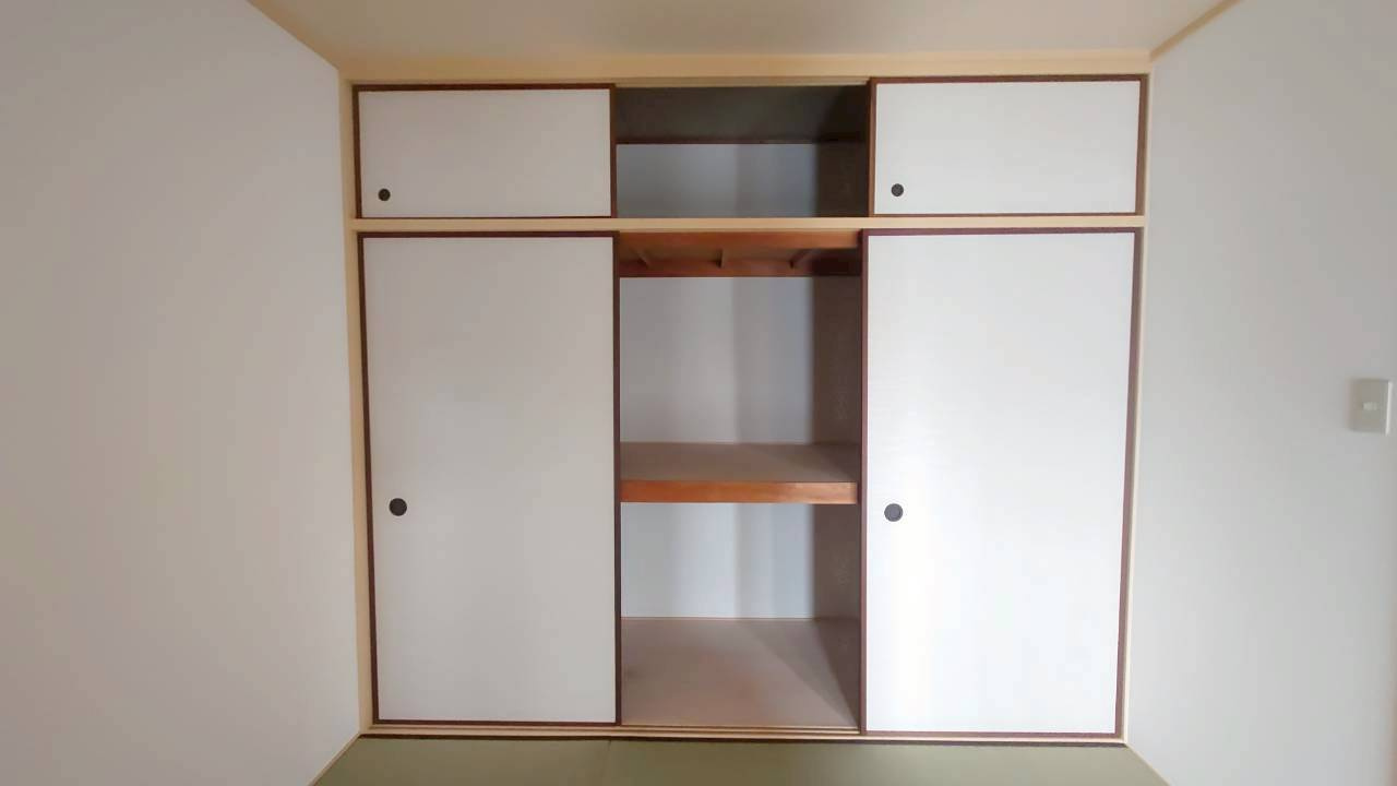 ◆２沿線利用可能◆陽当たり・通風良好の３ＬＤＫ◆複層ガラス採用◆宇治大久保コープＡ棟の収納|押入