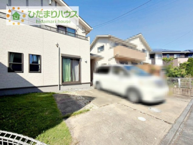 【駐車場】 | つくば市学園南３丁目　中古戸建 | マイホームなら駐車場代がかかりません！しかも、自宅の駐車場で洗車ができます！今までコイン洗車に行っていた手間も省けて、節約にもつながります(^^♪