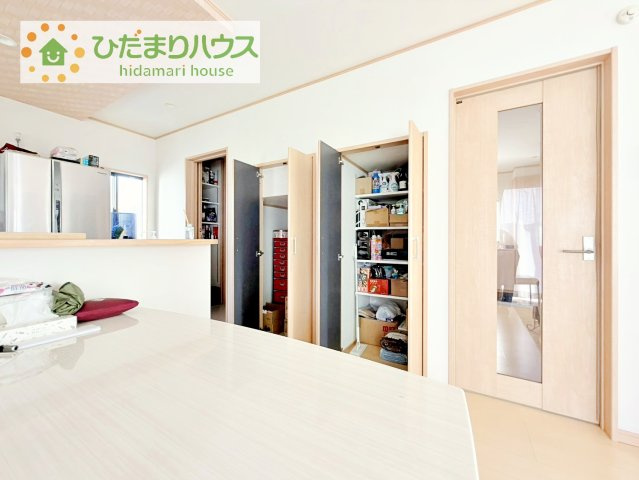 【収納】 | つくば市学園南３丁目　中古戸建 | ちょこっとした収納があることで、消耗品のストックをするのにも便利です☆