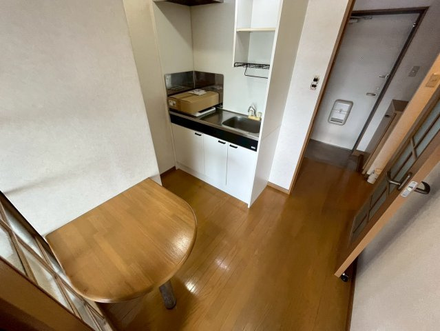 ポコアポコ明石鍛治屋町五番館の居間・リビング