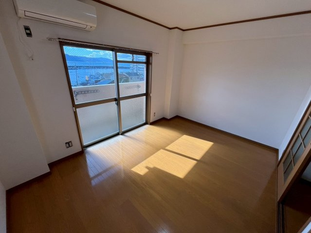 ポコアポコ明石鍛治屋町五番館の居間・リビング