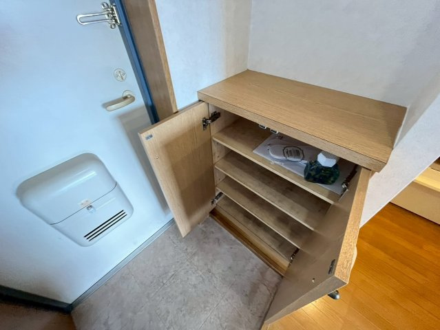 ポコアポコ明石鍛治屋町五番館の玄関