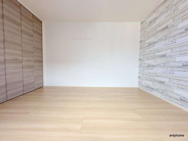 ウエストアロー阿波座の洋室