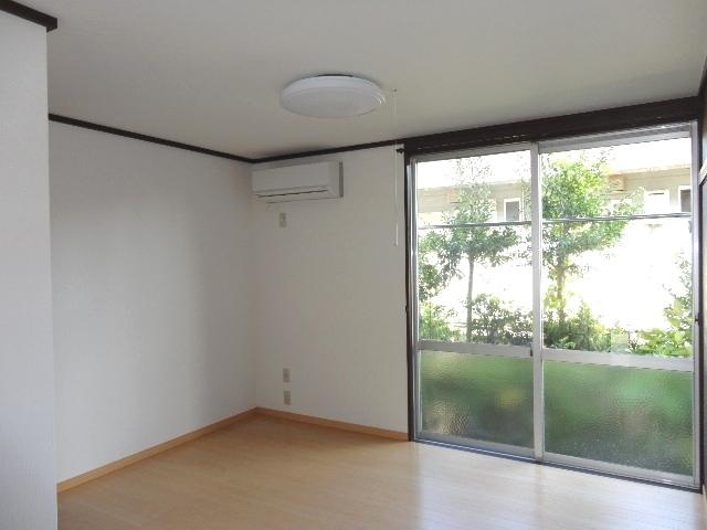 グリッター厚母の居間・リビング