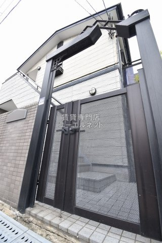 【エントランス】 | カーサ ポンテ アルト | エントランス