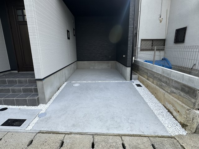 神戸市西区今寺新築戸建の駐車場