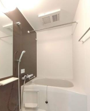 ファーストフィオーレ江坂レガリスの浴室