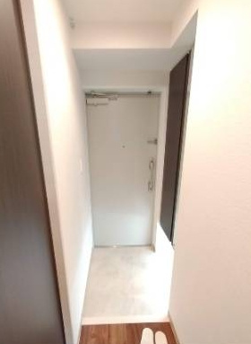 ファーストフィオーレ江坂レガリスの玄関