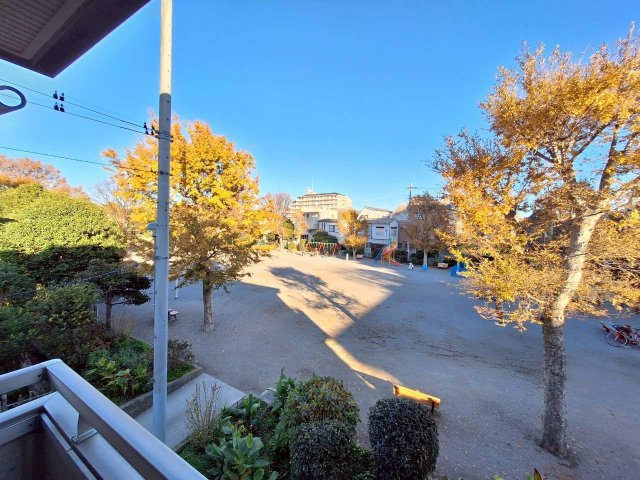 ガーデンハイツのエントランス