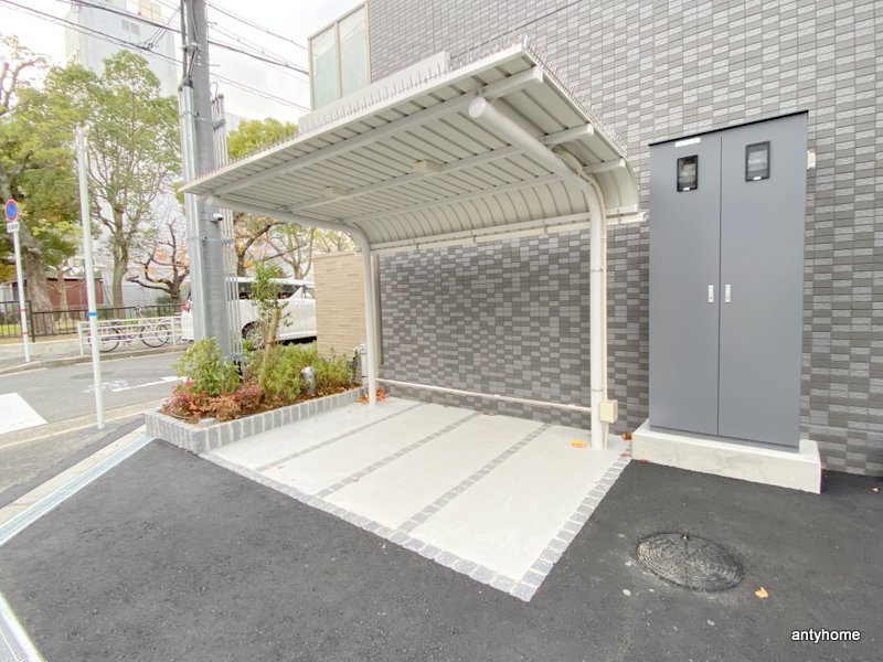シスネ難波宮の駐車場