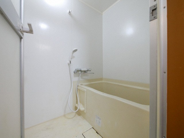 リブロン和泉町の浴室