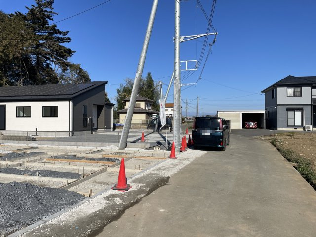 【前面道路含む現地写真】 | 深谷市針ヶ谷　GRAFARE　新築戸建　全4区画　2号棟