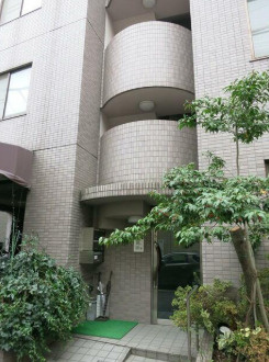 ペガサス神楽坂のエントランス