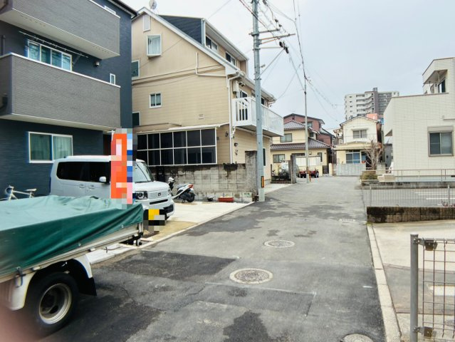 広島市中区吉島西２丁目5-の前面道路含む現地写真