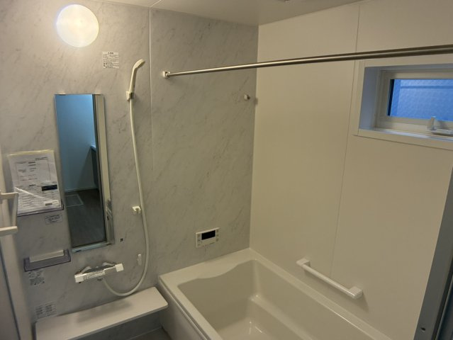 広島市中区吉島西２丁目5-の浴室