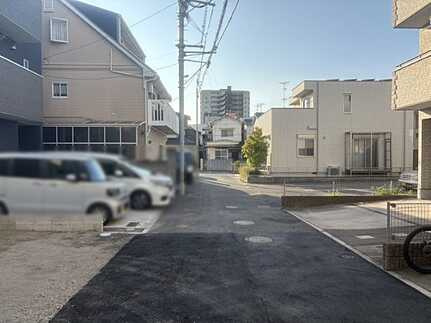 広島市中区吉島西２丁目5-の前面道路含む現地写真