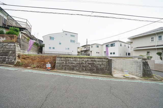 【横浜市旭区白根6丁目41-2全2棟新築戸建て】★仲介手数料無料★（不動丸小学校・鶴ケ峯中学校）の外観