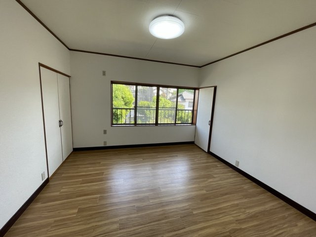 亀崎相生町1丁目貸家の居間・リビング