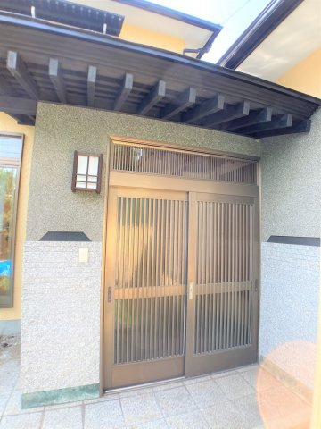 亀崎相生町1丁目貸家の玄関