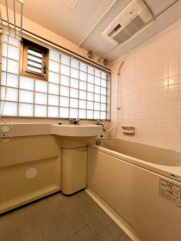 ル・シェルブルーの浴室|ル・シェルブルー