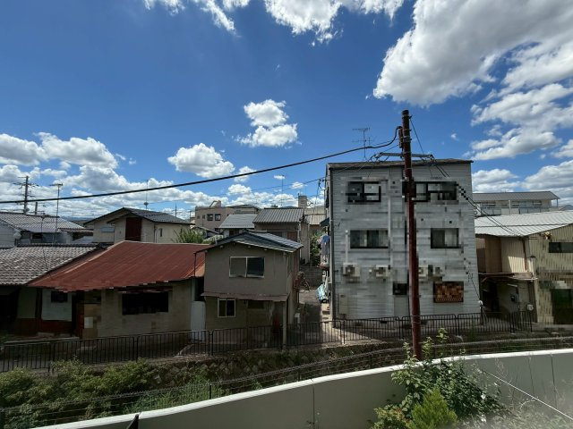 藤和三条山ノ内ホームズの展望|西向きバルコニーからの眺望です。