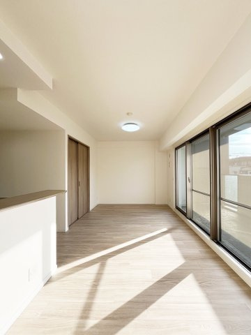 藤和三条山ノ内ホームズの居間・リビング