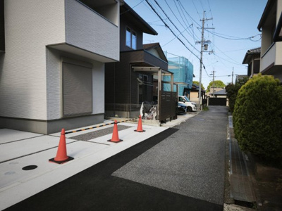 【前面道路含む現地写真】 | 大津市皇子が丘1丁目18-3　新築戸建