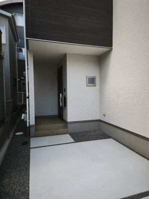 【エントランス】 | 大津市皇子が丘1丁目18-3　新築戸建