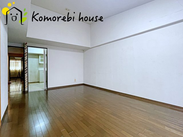 ベルヴィル大宮A棟の居間・リビング