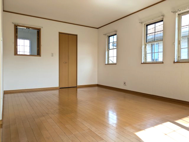 大網白里市季美の森南2　中古戸建の洋室|平成18年5月築 5LDK季美の森ゴルフ場のある分譲地 都市ガス上下水 駐車2台 容認事項あり