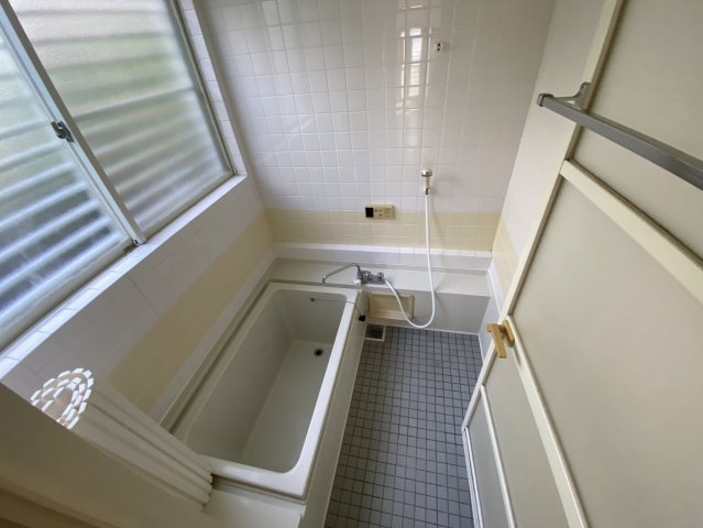 広島市佐伯区藤の木２丁目の中古一戸建の浴室