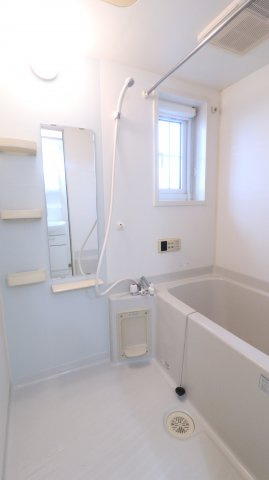 ベルデ・ビエントⅡ番館の浴室