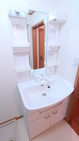 ベルデ・ビエントⅡ番館の洗面所