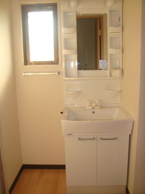 アビタシオン扇の独立洗面台|洗面台