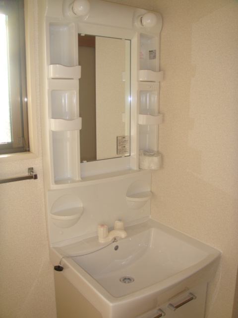 アビタシオン扇の独立洗面台|洗面台