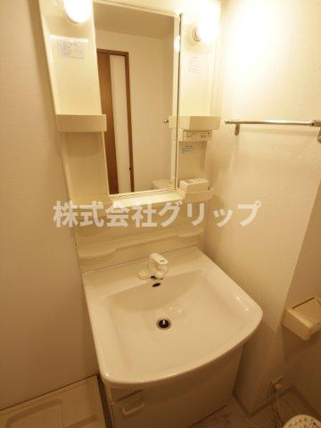 グリフィン横浜・反町公園の独立洗面台