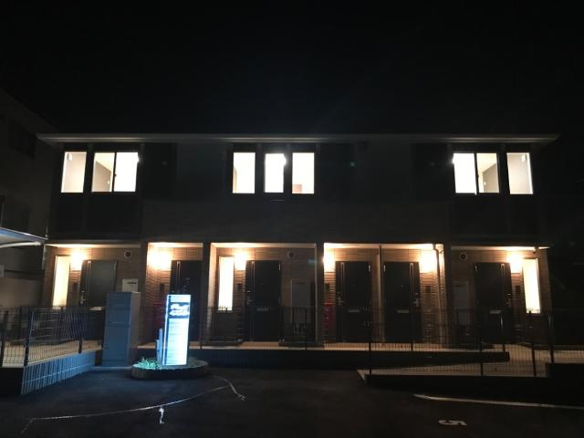 ピースフル・ミチの外観|外観写真（夜）